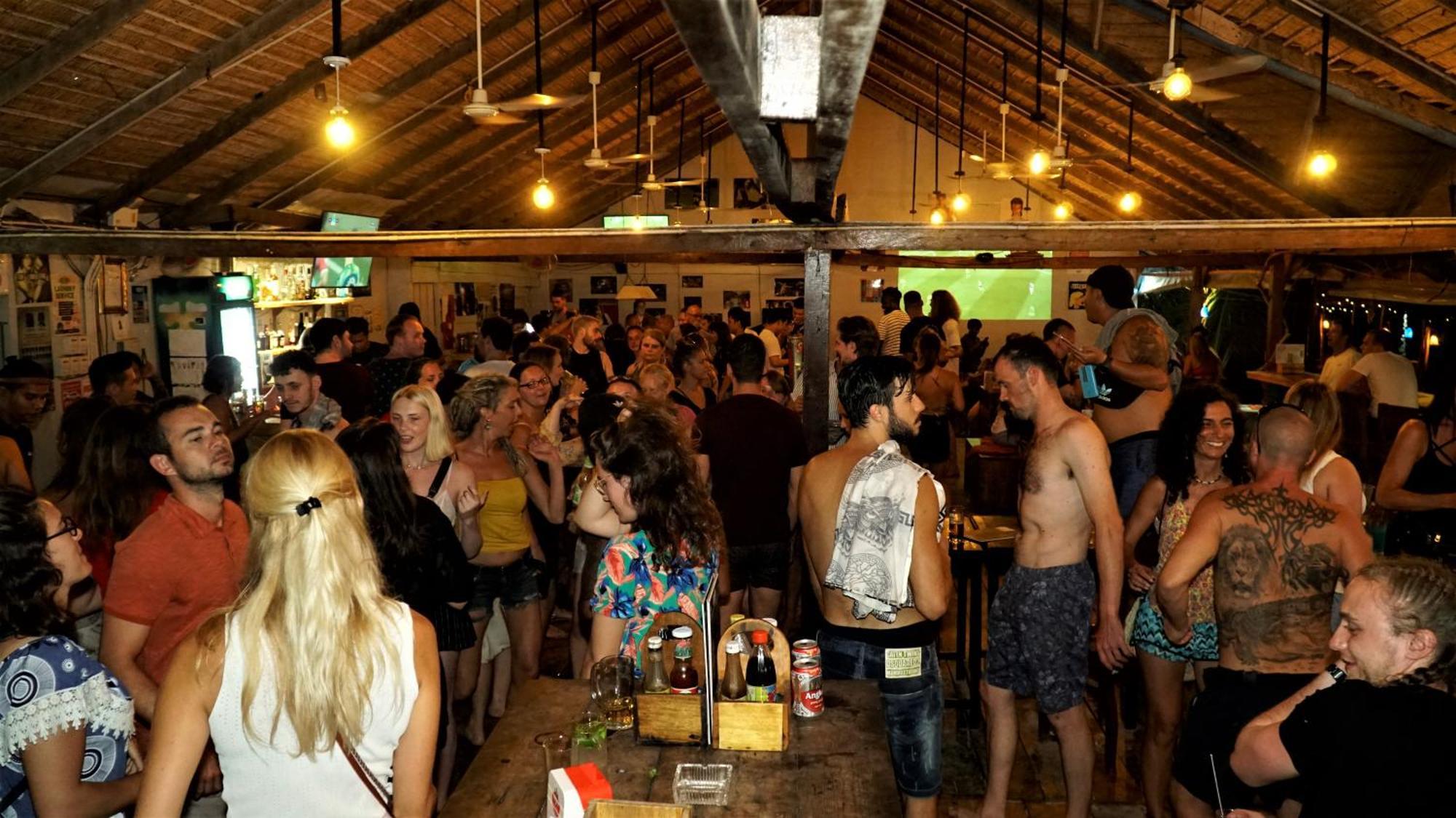 Auberge de jeunesse The Big Easy Koh Rong Samloem à Koh Rong Sanloem Extérieur photo